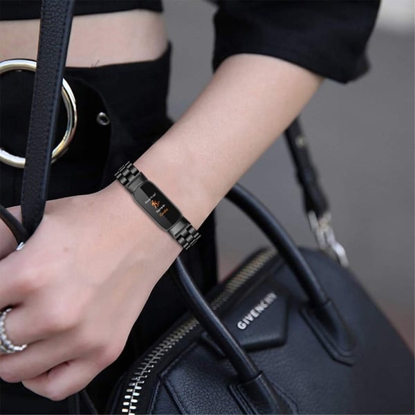 Fitbit Luxe klokkerem med tre perler i rustfritt stål - Svart