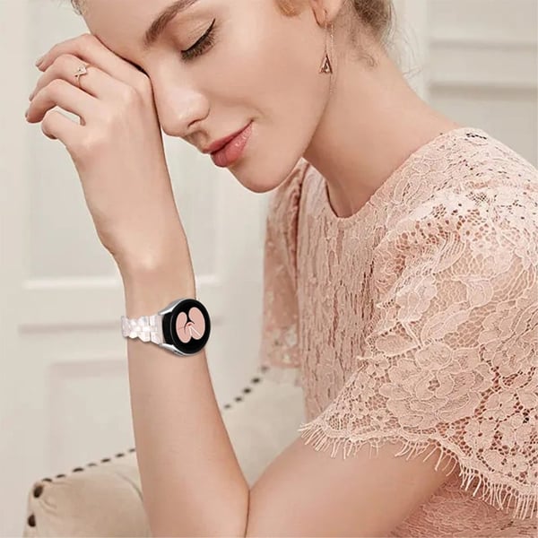 Samsung Galaxy Watch 5 / 4 / (42 mm) klokkerem i harpiksstil - Skjell Hvit