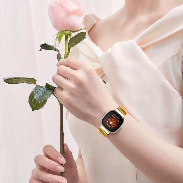 Fitbit Sense 2 / Versa 4 stropp i rustfritt stål - Gull