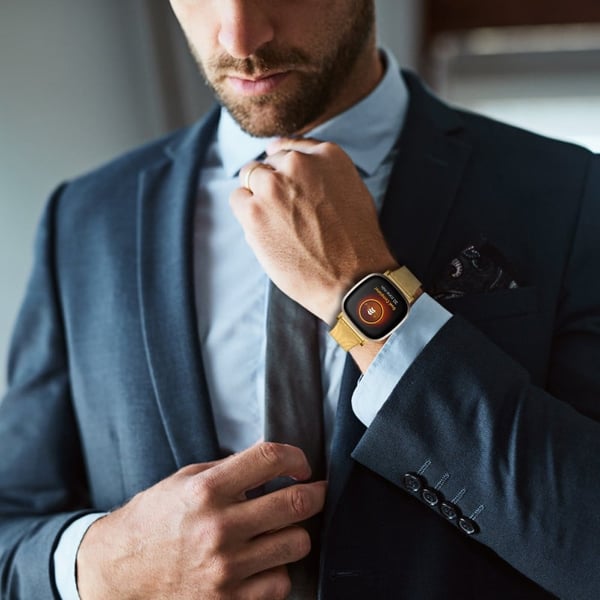 Fitbit Sense 2 / Versa 4 milanesisk rem i rustfrit stål - Guld