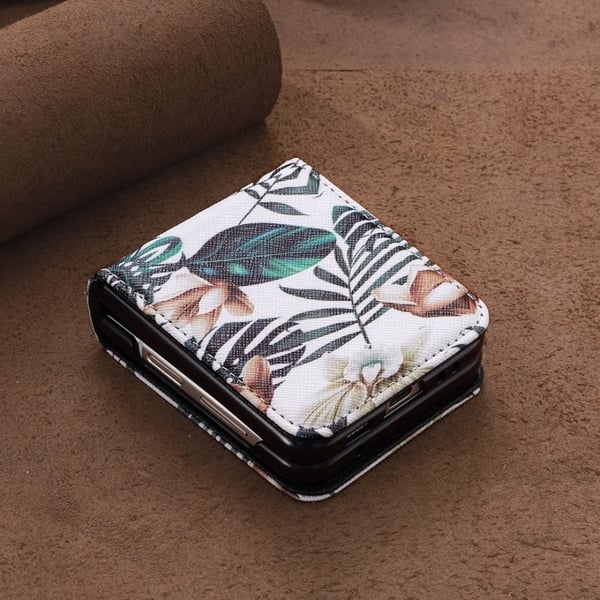 Wonderland Samsung Galaxy Z Flip5 flip etui - Blade Og Blomster