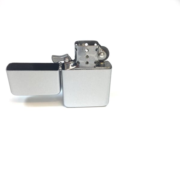 Benzinlighter / Lighter - Benzin - Gentelo mat sølv