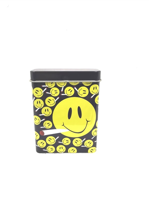 Tobaksetui med smil Tobaksetui med smil