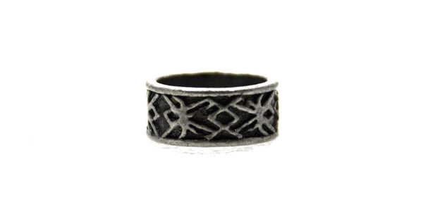 Ring med mönster