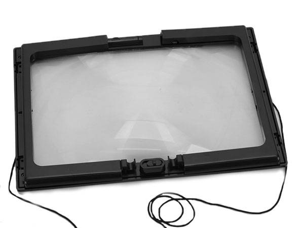 A4 Forstørrelsesglass med LED & Sammenleggbare Ben - x3-forstørrelse