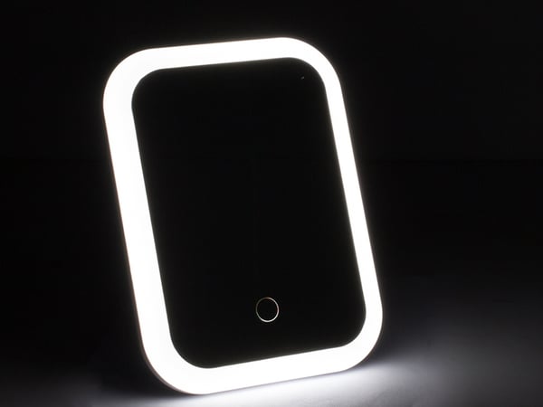 Meikkipeili LED-valolla - Peili meikkaamiseen