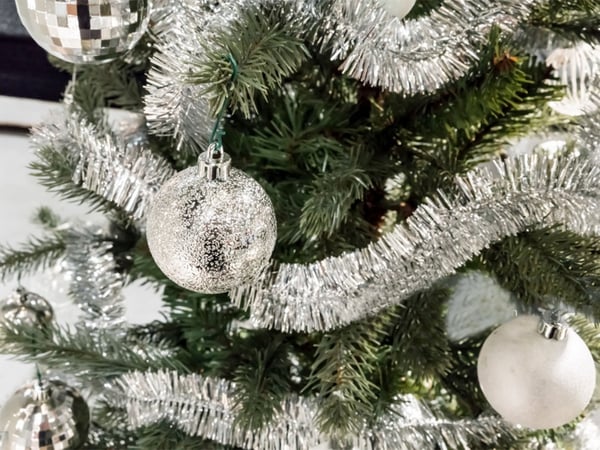 Juletregirlander 2m / Juletreglitter – Juledekorasjon