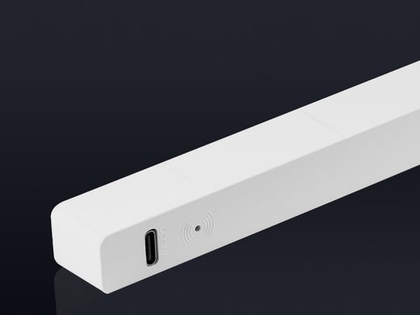 Lydstyrt RGB LED-lampe - 18 cm - Hvit