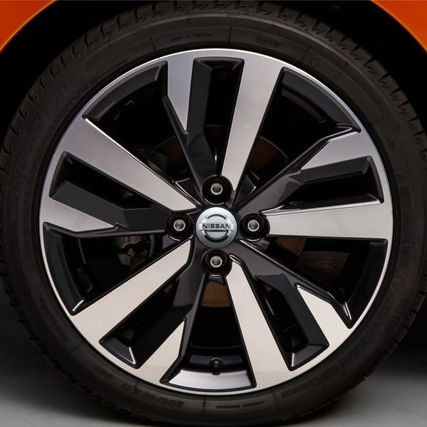 Nissan Keskimerkki Auto - 4-Kpl - 60mm - Silver