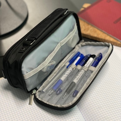 Penal / Pennal - Etui for penner - Svart