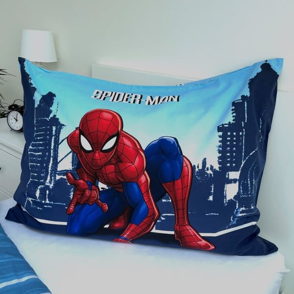 Spiderman Skyline -vuodevaatteet 140×200 cm, 70×90 cm