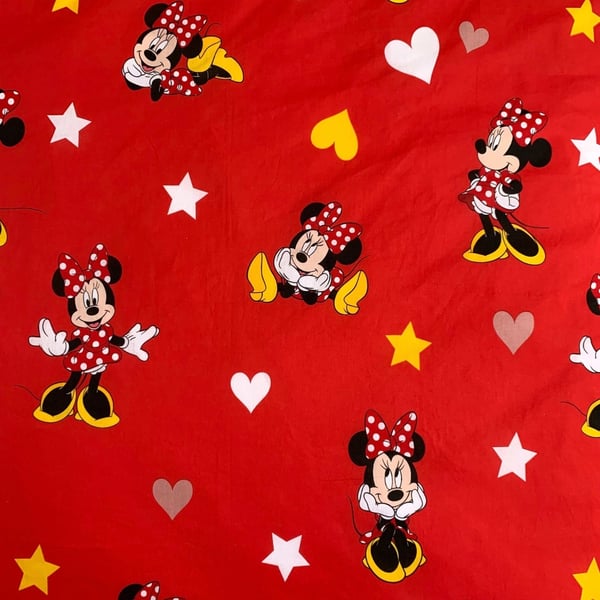 Minnie Love & Stars sengetøy fra Disney, dynetrekk 140×200 cm, putetrekk 70×90 cm