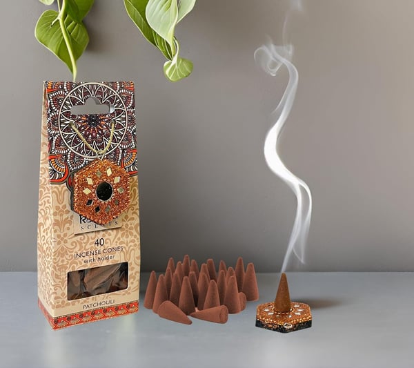 Suitsukekartiot pidikkeellä – 40-kpl - Patchouli