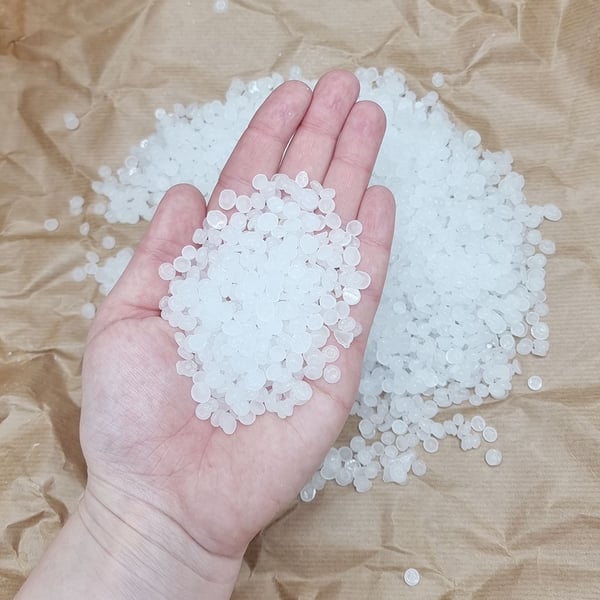 Paraffin Clear Halvgenomskinlig - 3 kg Pastiller - För Ljustillverkning