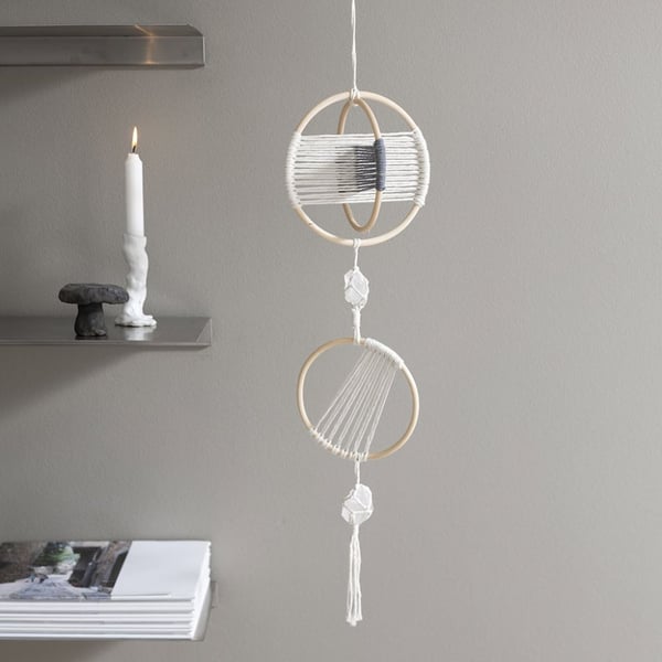 DIY Pysselkit - Makramé Mobil Med Kristaller - Grå, Off White