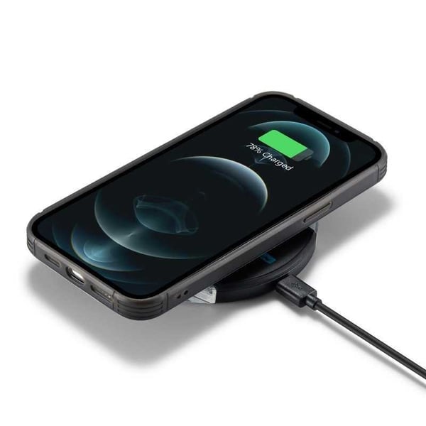 iPhone 13 Pro Max Iskunkestävä kotelo magneettikorttitelineellä JeeHood