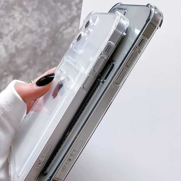 Stöttåligt Skal med Kortfack Förstärkta Hörn iPhone 12