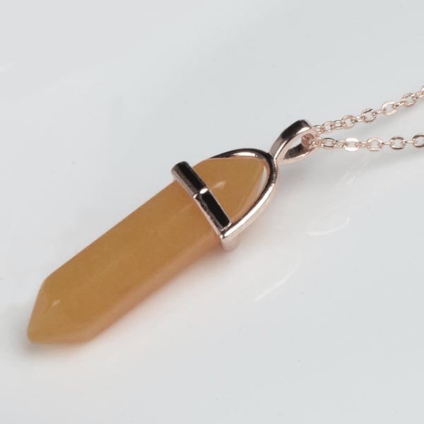 Halsband i Guld Färg med Mörkgul Natursten i form av en Hexagon Halsband i Guld Färg med Mörkgul Natursten i form av en Hexagon