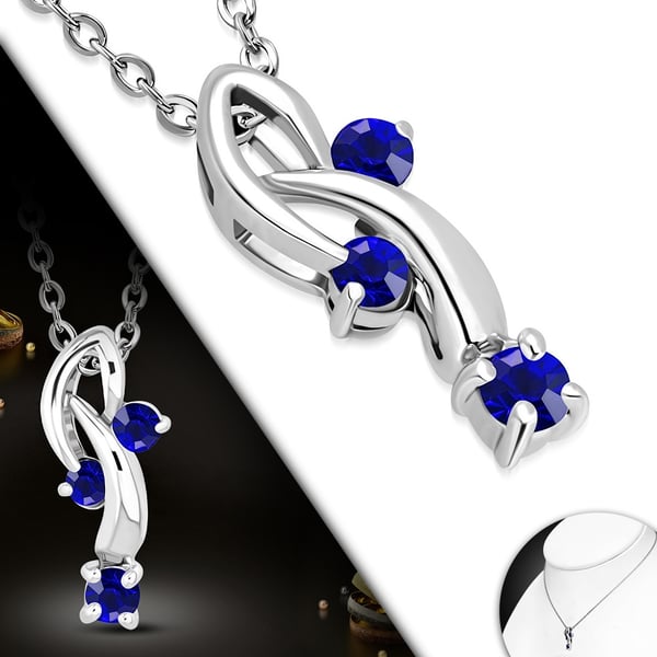 Vackert Halsband i Silver Färg - Snirkligt Hänge med Blå Cubic Zirkonia Kristaller