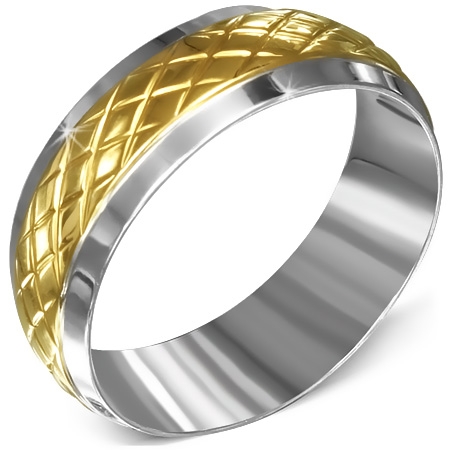 Ring i Kirurgiskt Stål 316L i 2 Toner Silver & Guld Färg med Kryss Mönster - Stl 18,54 Ring i Kirurgiskt Stål 316L i 2 Toner Silver & Guld Färg med Kryss Mönster - Stl 18,54
