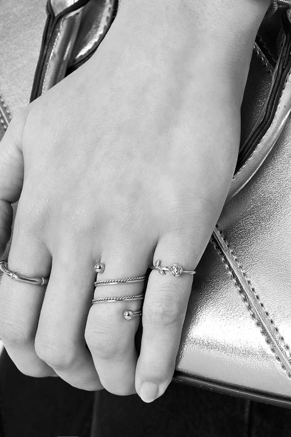 Ring i Rostfritt Stål - Spiral med Kulor - Silver - Stl 16
