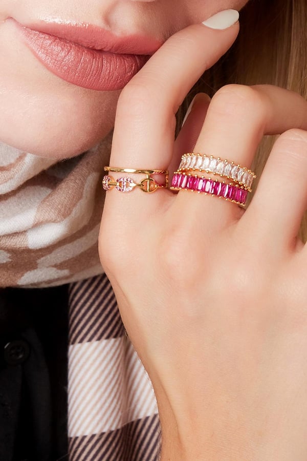 Guld Ring med Cerise-Lila Kristaller - Guldpläterad - Justerbar