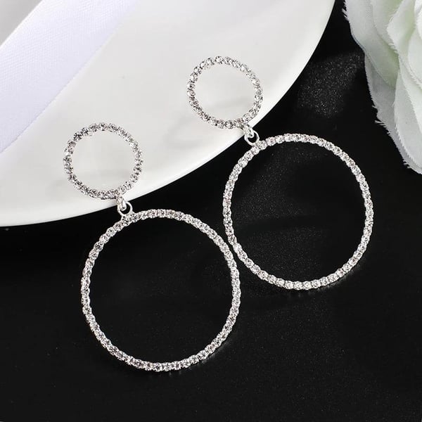 Strass Silver Örhängen - Glittrande Ringar & Vita Rhinestones