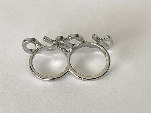 Silver Ring Dubbelring 2-Fingerring med Text  - XOXO - Stl 18/19