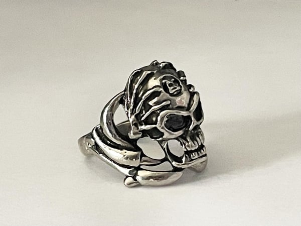 Cool Silver Ring med en Döskalle / Dödskalle - Stl 21