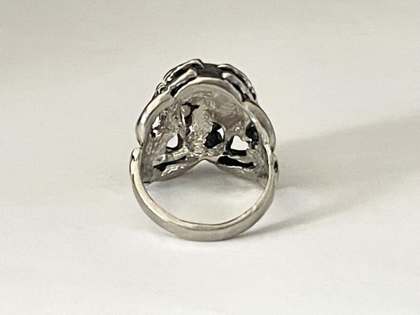 Cool Silver Ring med en Döskalle / Dödskalle - Stl 21,5