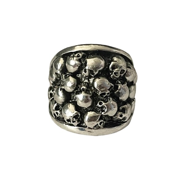 Cool Silver Ring med flera Döskallar / Dödskallar - Stl 19,5