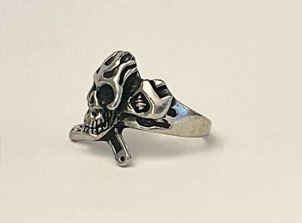 Cool Silver Ring med en Döskalle / Dödskalle - Stl 20,5