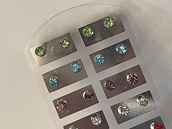 12 par Stud Örhängen med Rhinestones i 6 Olika Färger