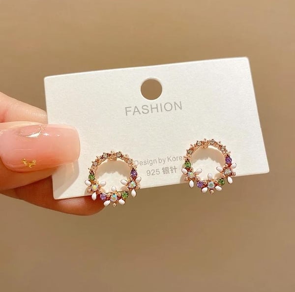 Guld Stud Örhängen - Blommor med Rhinestones i Olika Färger