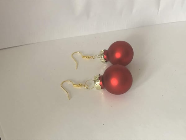 Guld Örhängen till Jul / Christmas - Röda Matta Julkulor