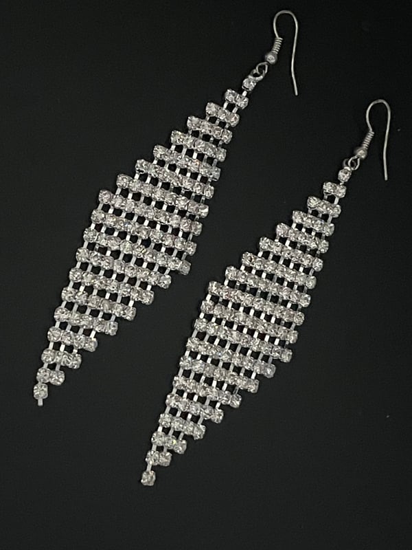 Glittrande Silver Party Örhängen - Romber med Strass/Rhinestones
