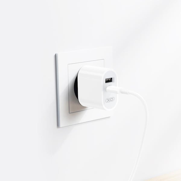 Hurtigoplader til iPhone / Samsung Dual Port USB-C / USB Væglader