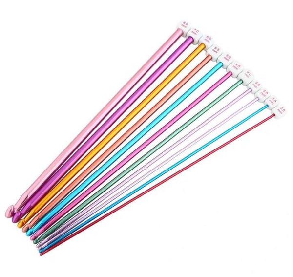 N015 - Set med 11 st. tunisiska virknålar i aluminium