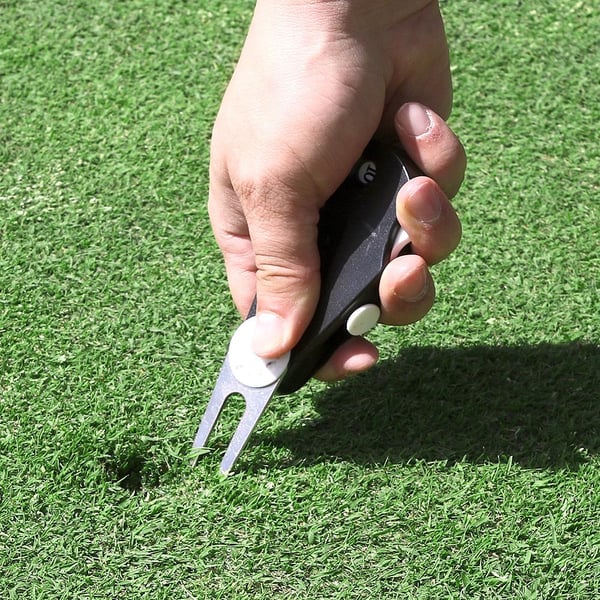 4-in-1 golfverktyg / Multiverktyg