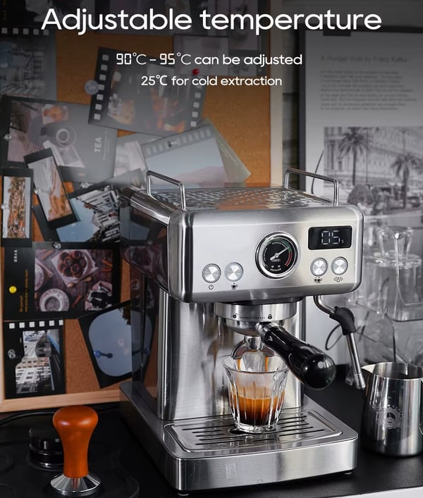 20 bar halvautomatisk espressomaskin med 1,8 L vattentank, varm/kall kaffebryggare med tillbehör, justerbar temperatur