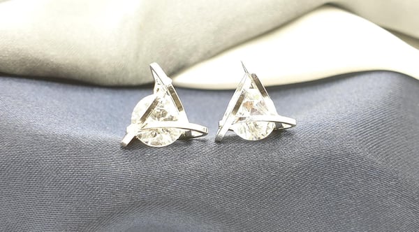 Triangeløredobb med enkel diamant
