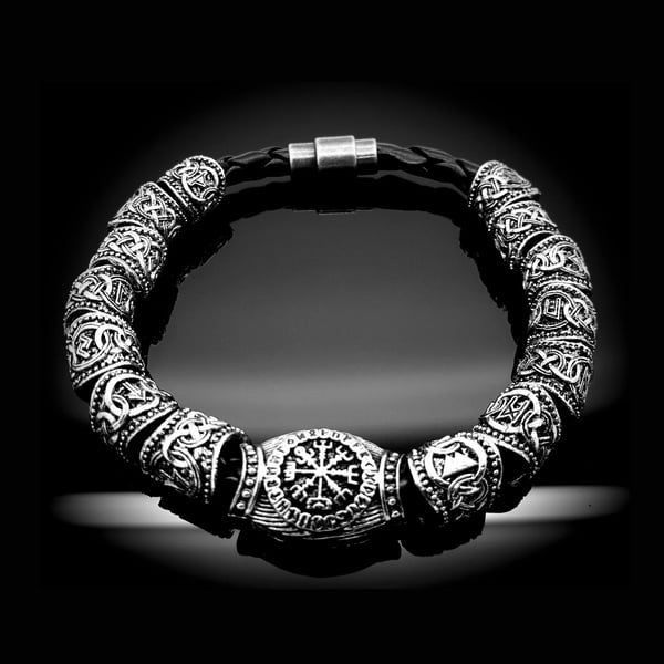 Runic Runes charm pärlor viking armband
