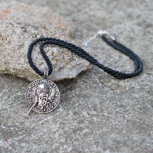 Pirate Possessed Viking Necklace Halsband