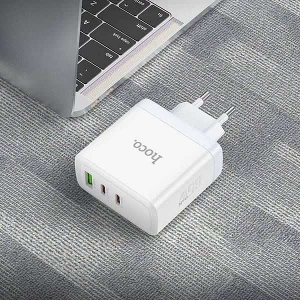 Hoco Väggladdare 2 x Type C + USB A 65W GaN - Vit