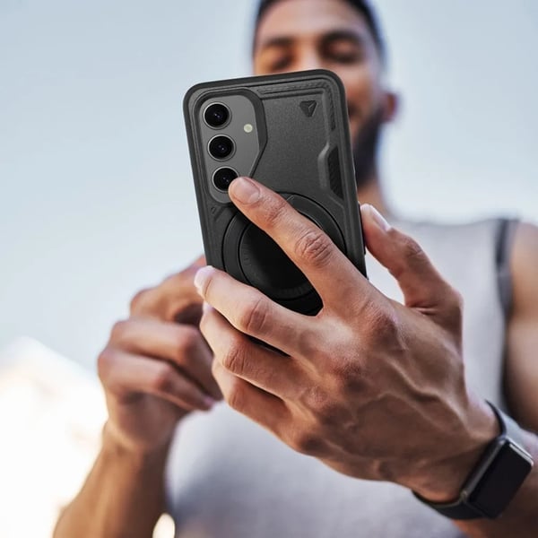 Mobilskal till Google Pixel 9/9 Pro Frost Armor - Svart