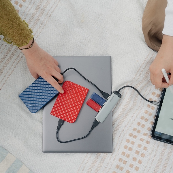 Verbatim USB-C til USB-A 4-Ports Hub-adapter 49147 - Sølv