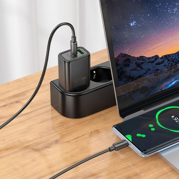 HOCO Väggladdare USB/USB-C 20W USB-C/Lightning Kabel PD QC N61