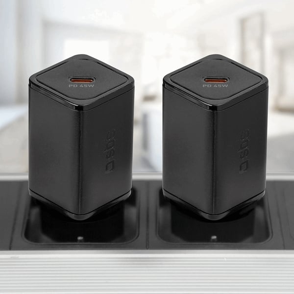 SBS Snabbladdare 45W GaN USB-C med Power Delivery - Svart