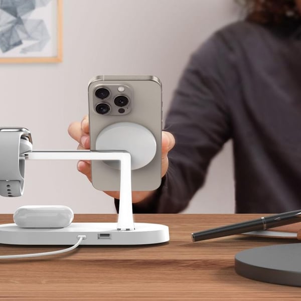 4-i-1 Trådlös Laddare Magsafe iPhone Apple Watch AirPods