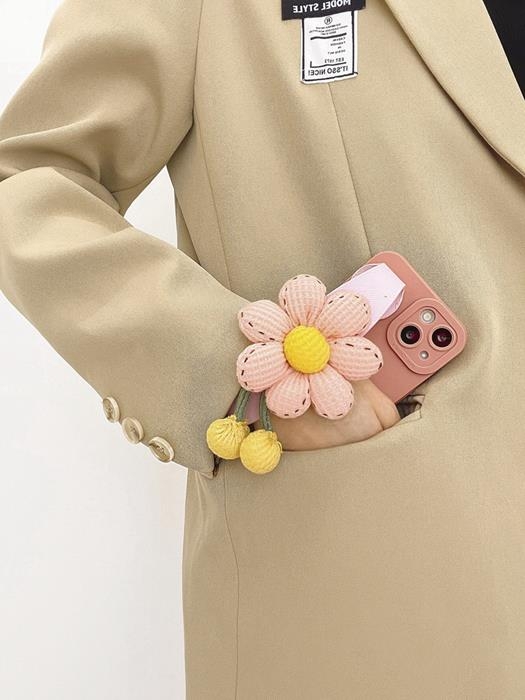 Pumpkin Handrem iPhone 12 Skal - Rosa